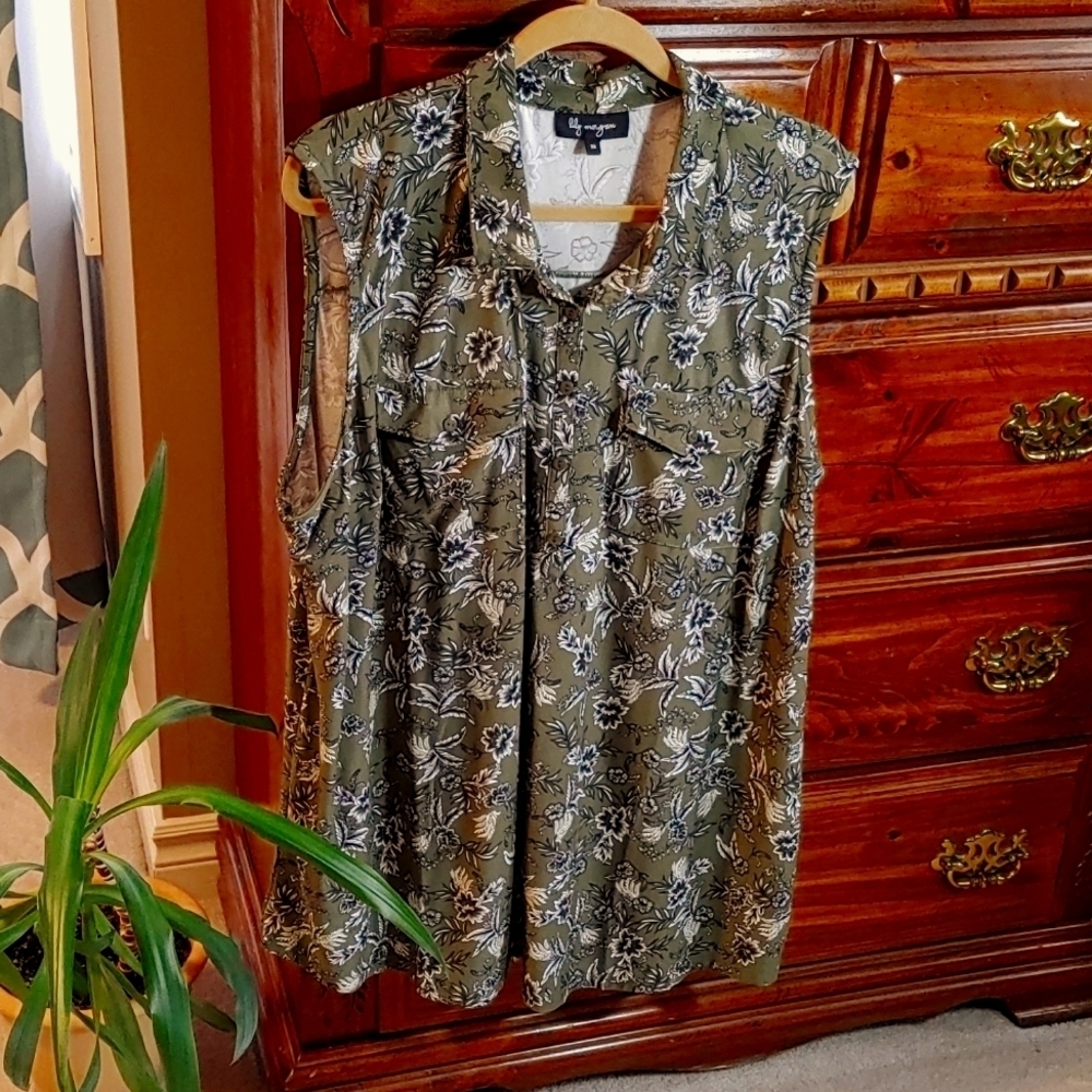 Lily Morgan Green Floral Sleeveless Blouse